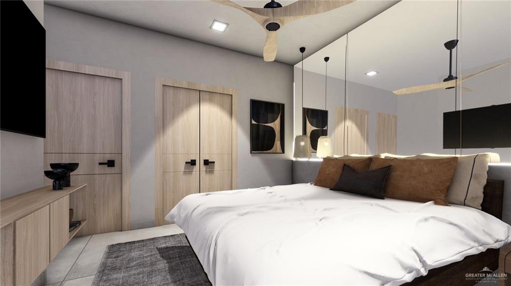 107 W Acapulco Street 3