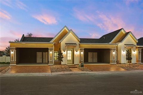 Townhouse For Sale - 645 Esplanade Court<br/> Cameron County, Harlingen, TX 78550