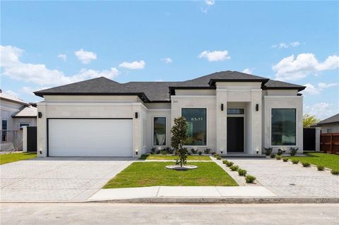 Homes For Sale - 2413 Trinity Avenue<br/> Hidalgo County, McAllen, TX 78504