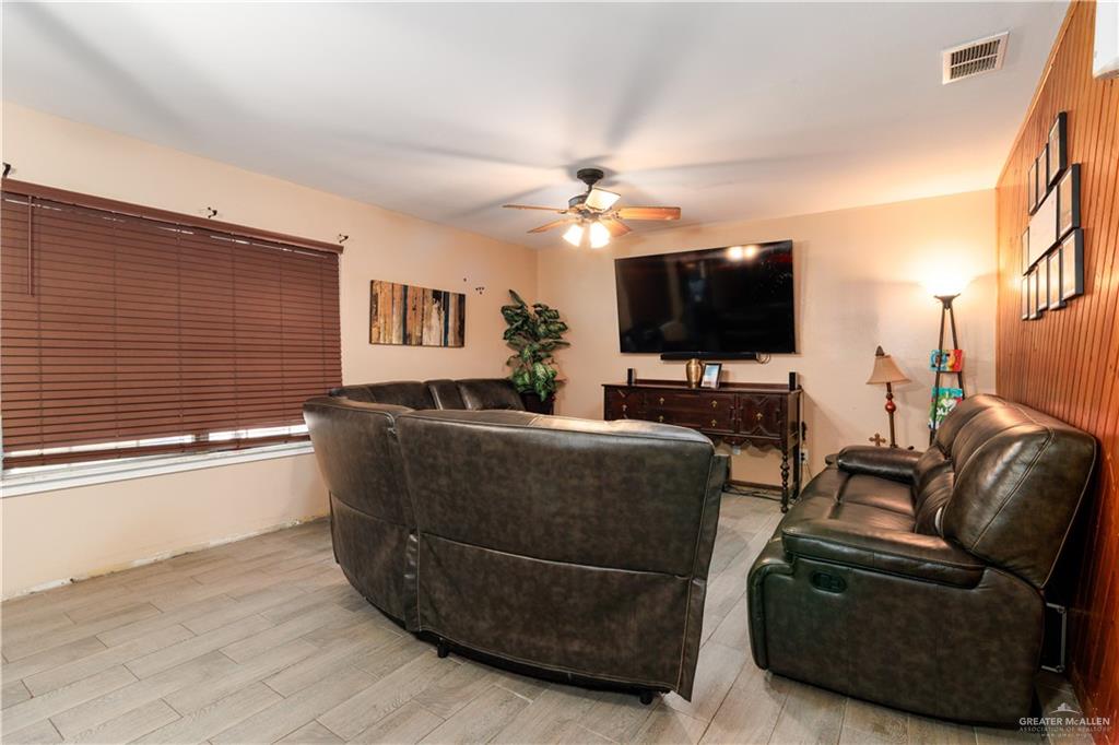 520 W Upas Avenue, McAllen, Texas image 6