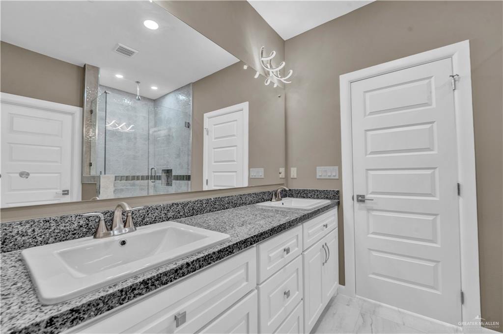 2601 E Retama Street, Hidalgo, Texas image 19