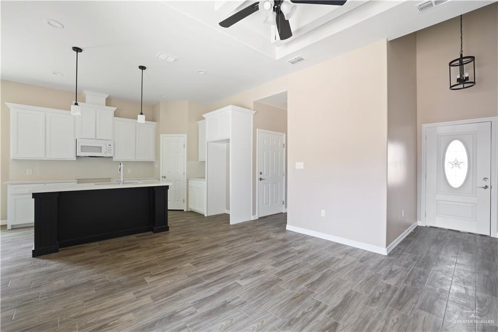 1304 E Acacia Drive, San Juan, Texas image 3