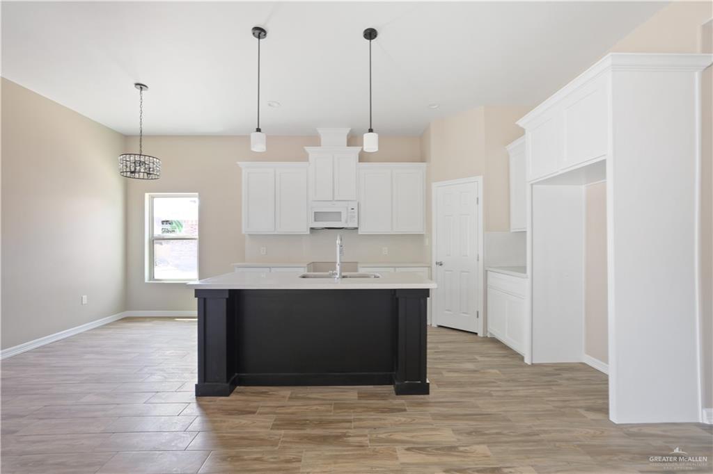 1304 E Acacia Drive, San Juan, Texas image 6