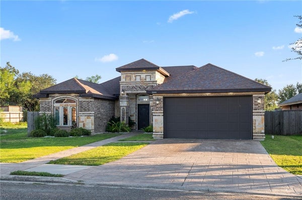 3304 E TRUMAN AVE, MISSION, TX 78573 - Image 3fe40a5fc9a78c3a8d81ae46e4b5f8b8/931503377