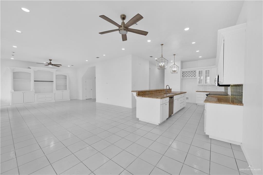 412 Sabine Court, Mission, Texas image 11