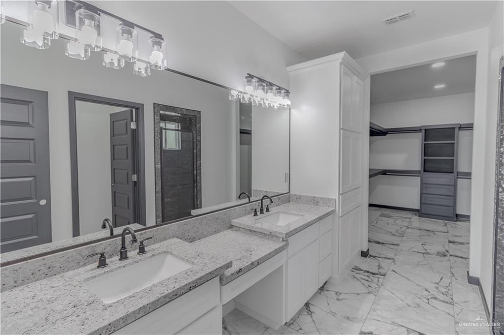 300 Palomino Street, Rio Grande City, Texas image 9