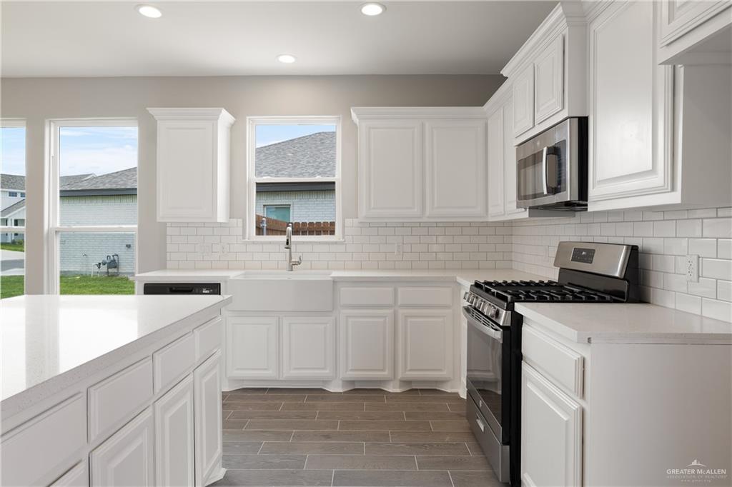 825 S Templo Dorado, Mission, Texas image 3