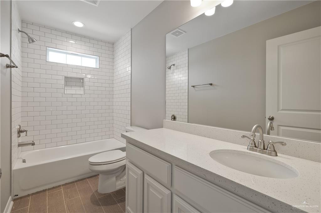 825 S Templo Dorado, Mission, Texas image 11