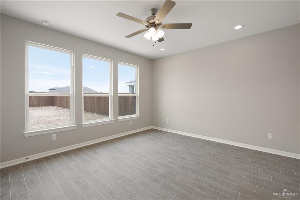 825 S Templo Dorado, Mission, Texas image 6
