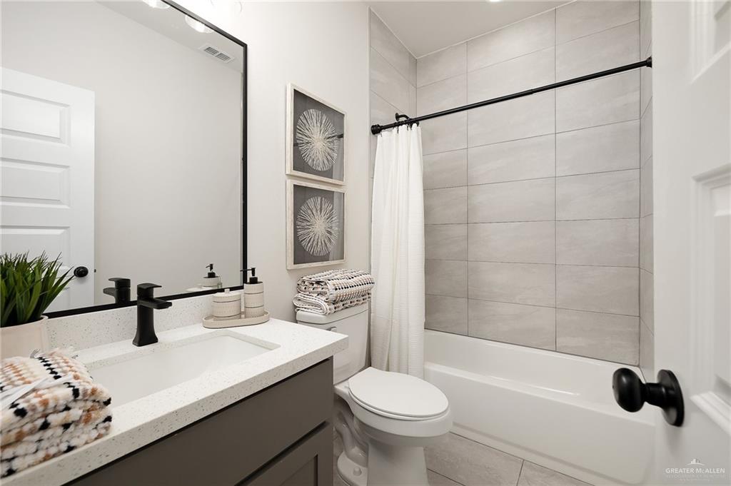 2500 E Conroe Road, Edinburg, Texas image 11