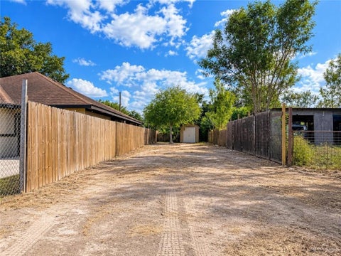Vacant Land For Sale - 717 E Duranta Avenue<br/> Hidalgo County, Alamo, TX 78516