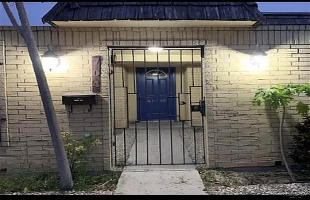 704 Kerry Lane, McAllen, Texas image 2