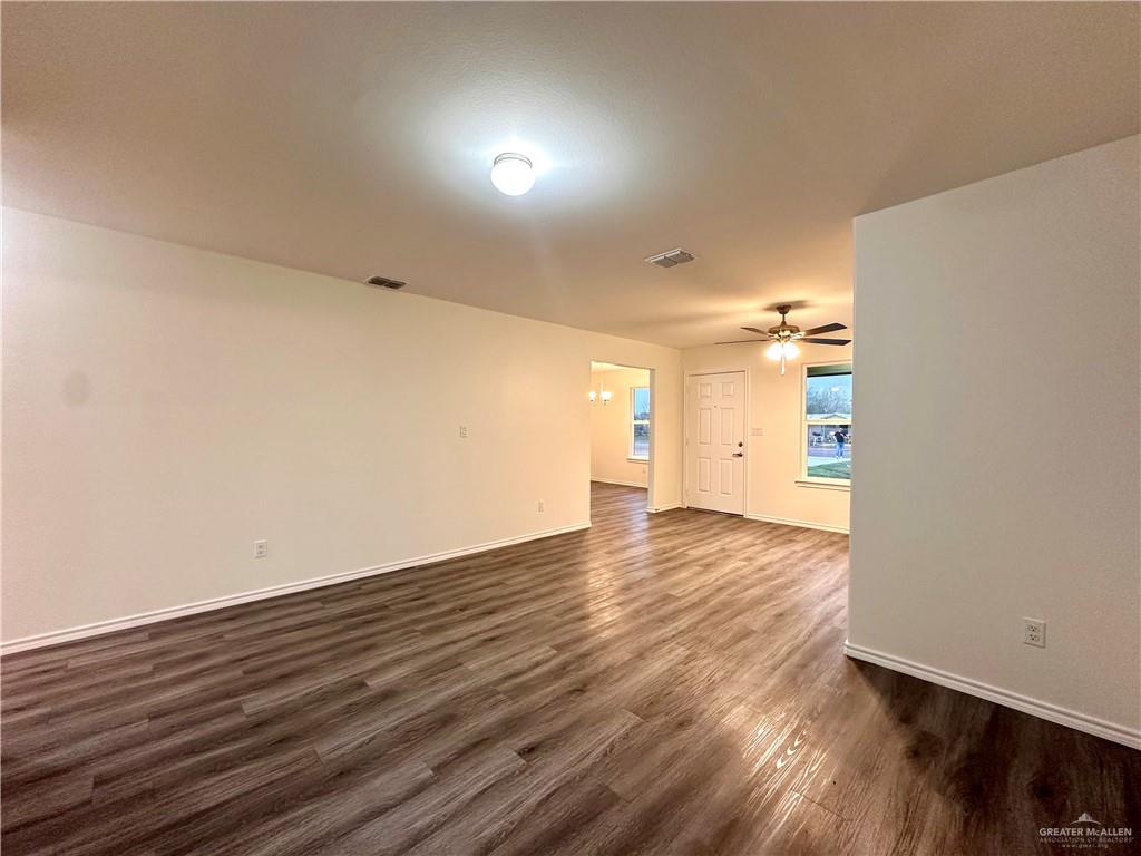 1101 S Washington Avenue, Mercedes, Texas image 7