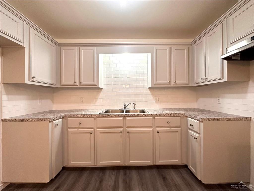1101 S Washington Avenue, Mercedes, Texas image 4