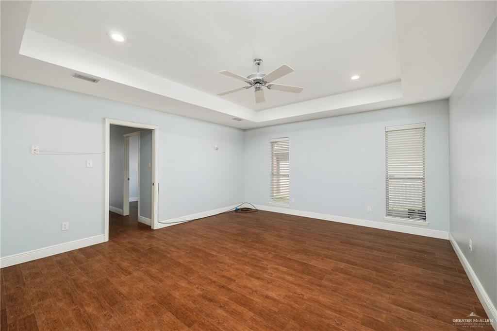 208 E Lark Avenue, McAllen, Texas image 8