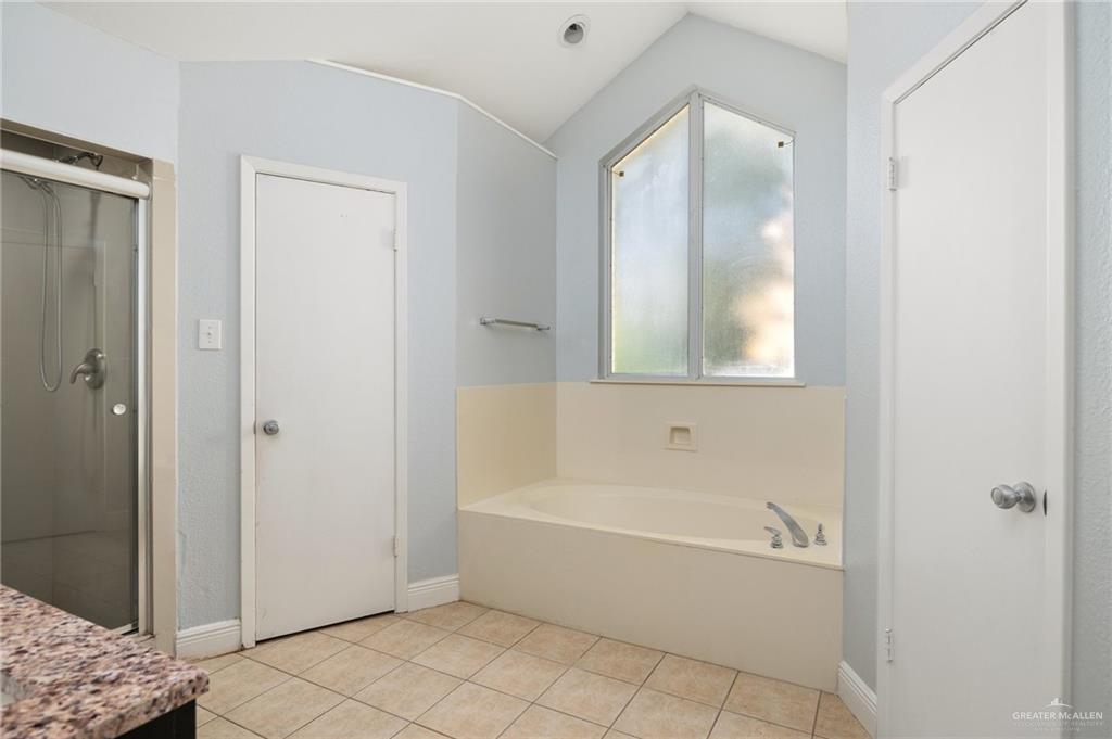208 E Lark Avenue, McAllen, Texas image 12