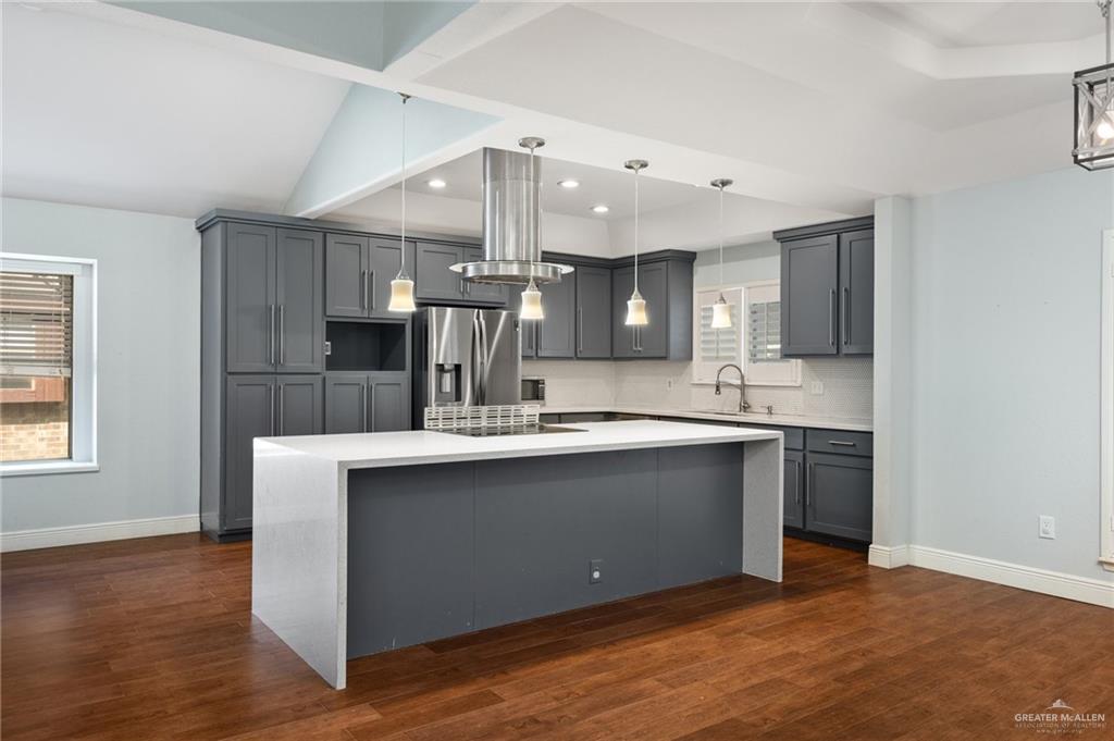 208 E Lark Avenue, McAllen, Texas image 5
