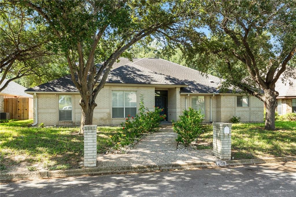 208 E Lark Avenue, McAllen, Texas image 1