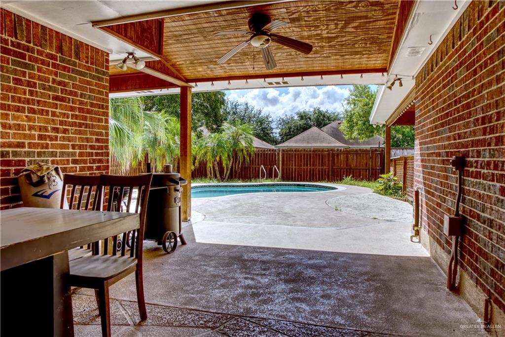 1302 E Daffodil Street, Pharr, Texas image 37