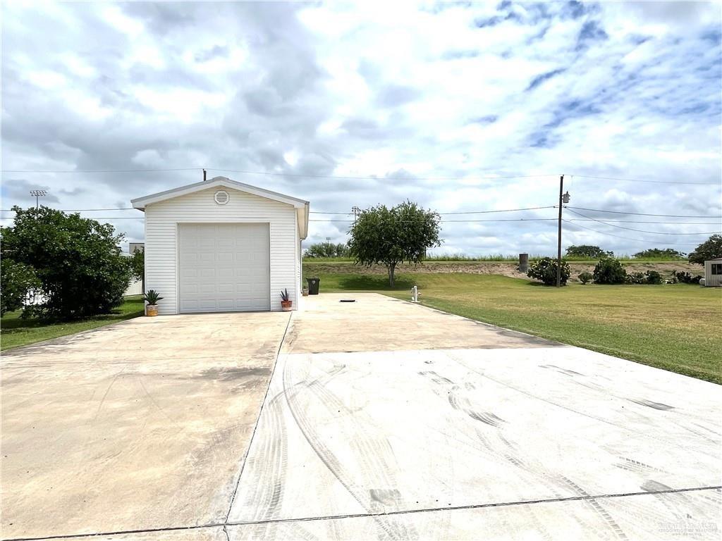 712 E Palmera Drive, La Feria, Texas image 1