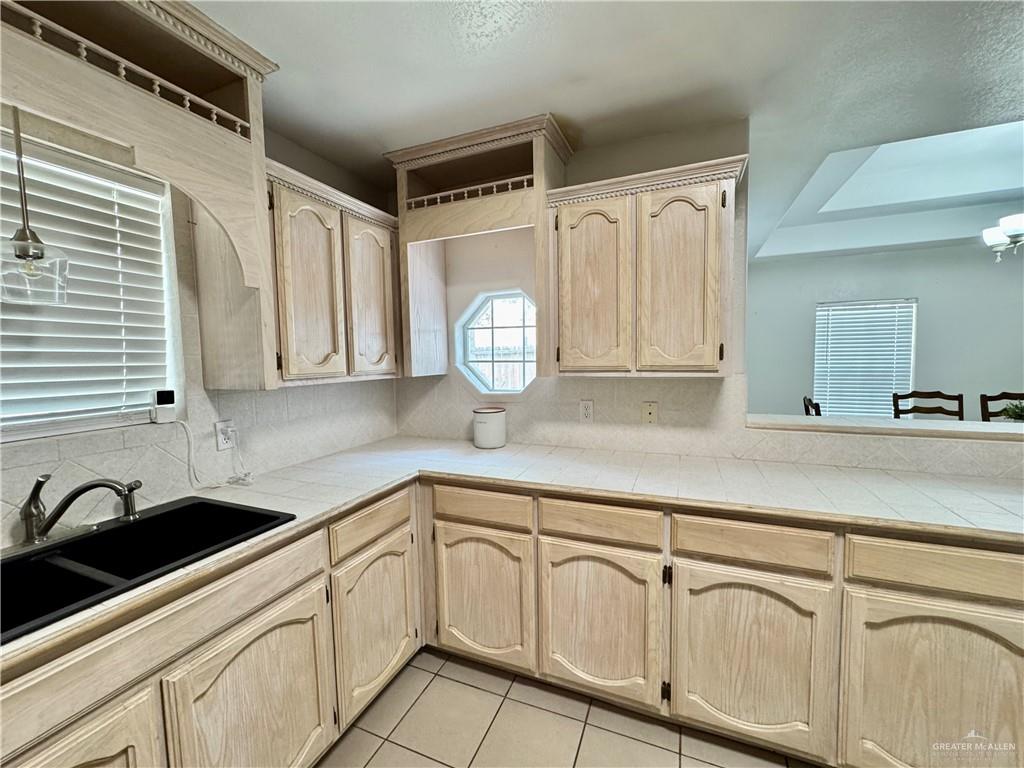 4208 Country Street, Edinburg, Texas image 10