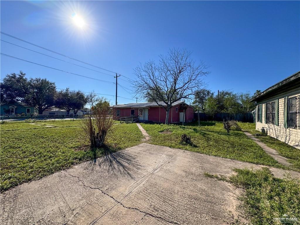 301 N Bluebonnet Street, Pharr, Texas image 4