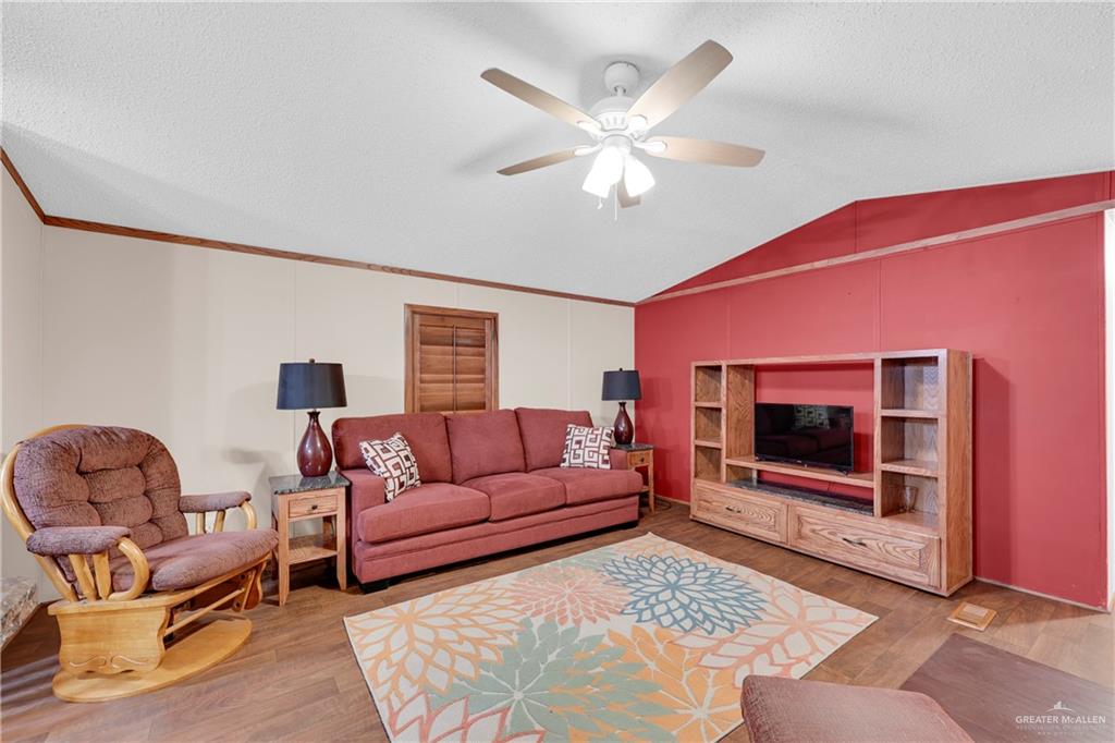 113 Chuck Wagon Drive, Mission, Texas image 9