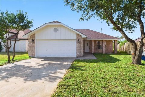 Photo of 725 Washington Circle, Harlingen, TX 78550 (MLS # 491016)
