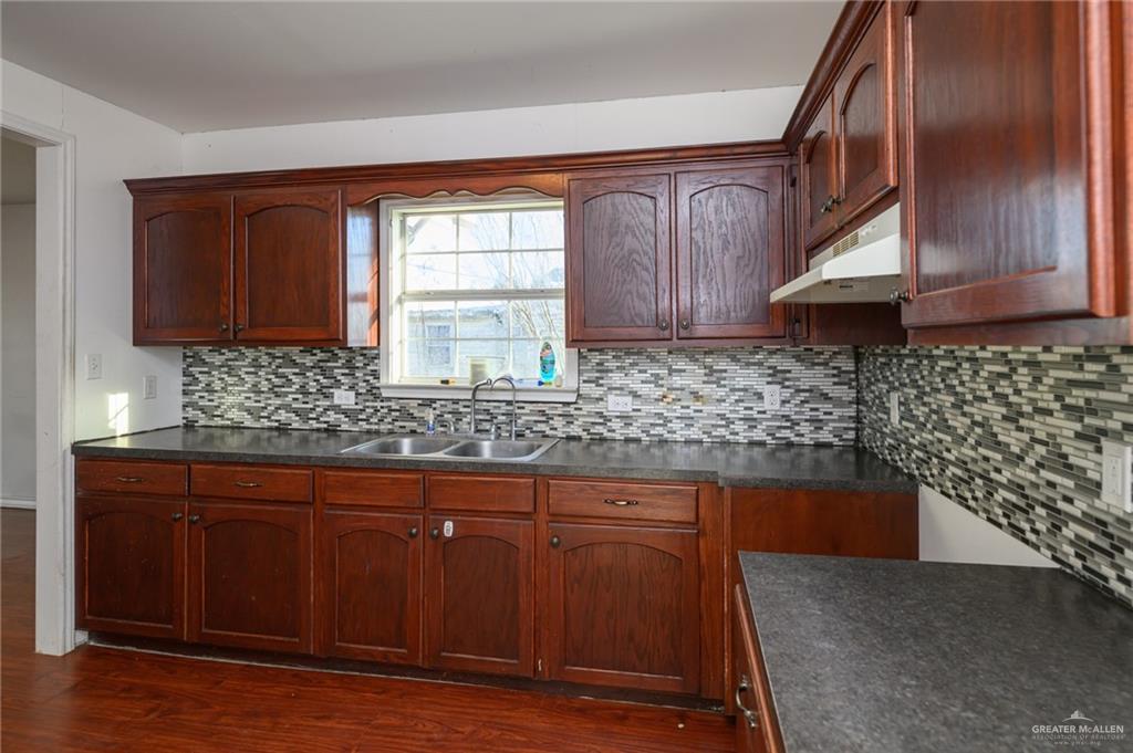 22790 Hooks & Hodges Road, Santa Rosa, Texas image 11