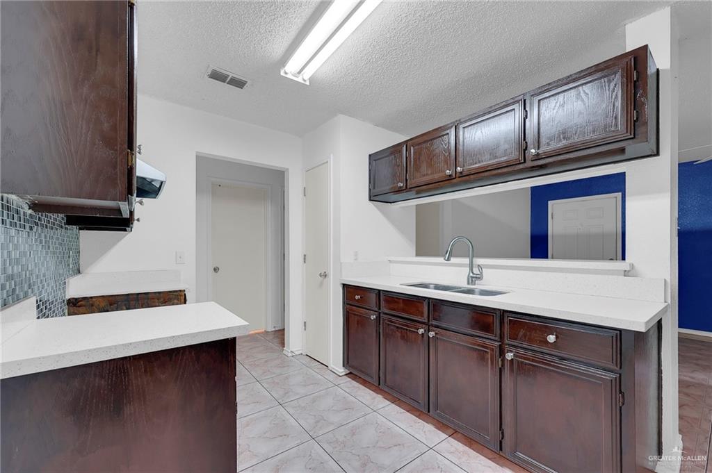 3704 Camellia Avenue, McAllen, Texas image 8