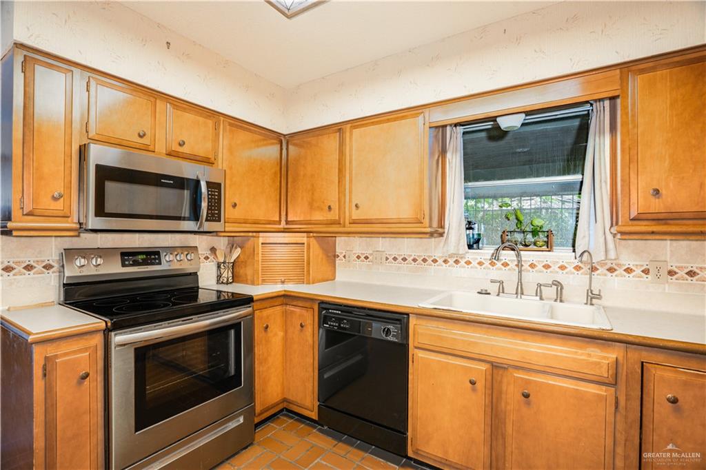 501 W Esperanza Avenue, McAllen, Texas image 7