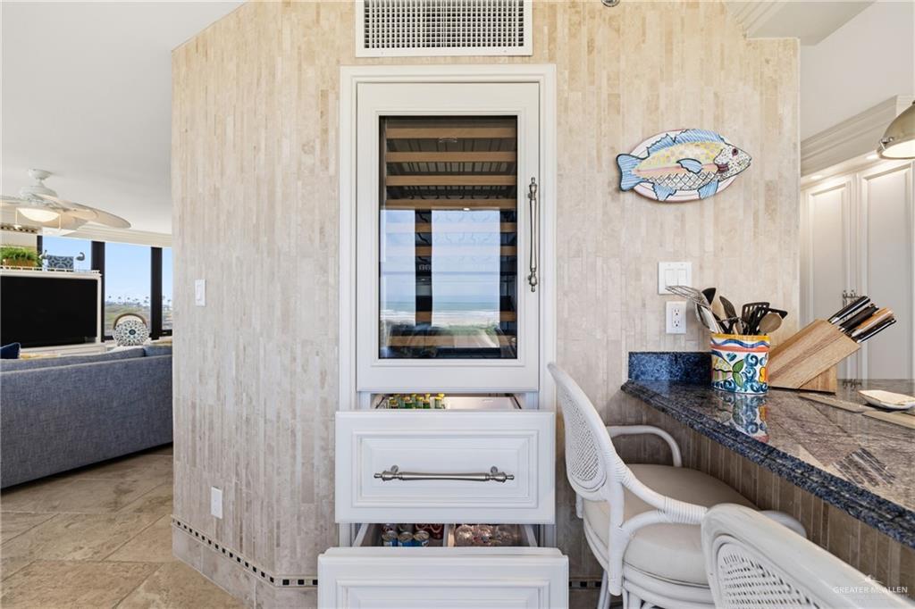 334 Padre Blvd # 208, South Padre Island, TX, 78597, USA, 4 Bedrooms Bedrooms, ,3 BathroomsBathrooms,Condo,Active,334 Padre Blvd # 208,505515