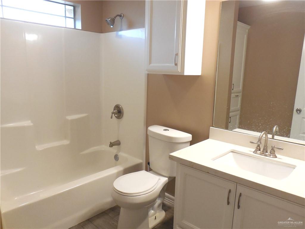 Edinburg, Texas 78542, United States, 3 Bedrooms Bedrooms, ,2 BathroomsBathrooms,Residential,Active,108441