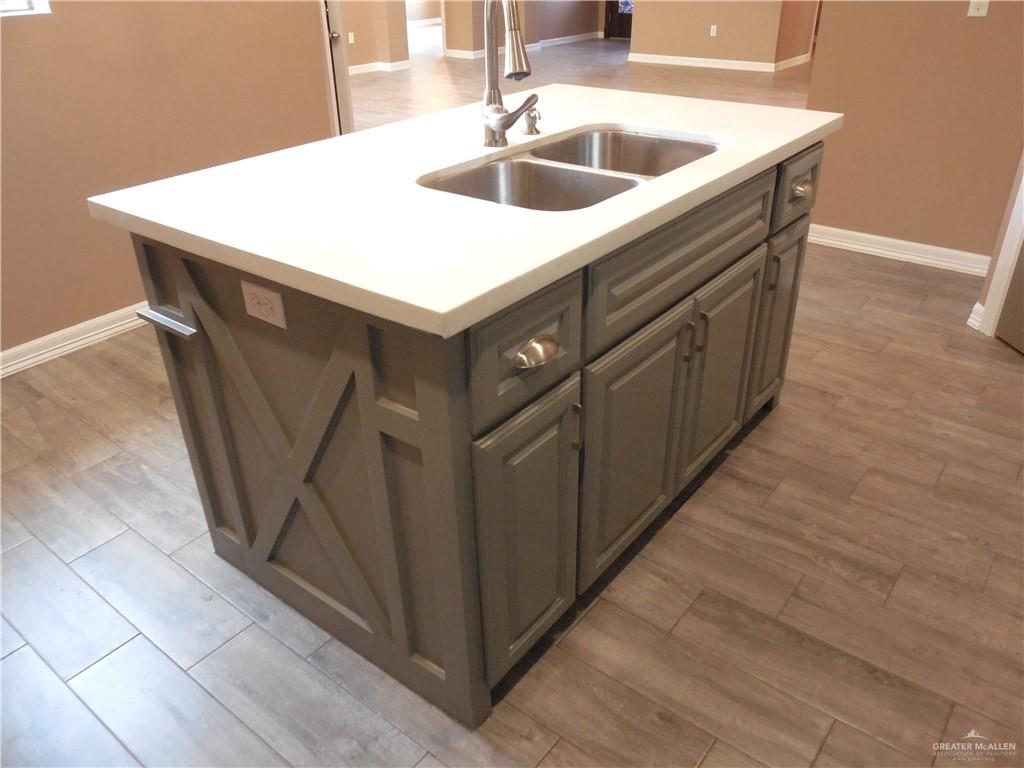 Edinburg, Texas 78542, United States, 3 Bedrooms Bedrooms, ,2 BathroomsBathrooms,Residential,Active,108441