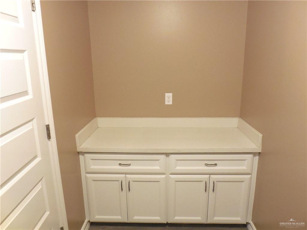 Edinburg, Texas 78542, United States, 3 Bedrooms Bedrooms, ,2 BathroomsBathrooms,Residential,Active,108441