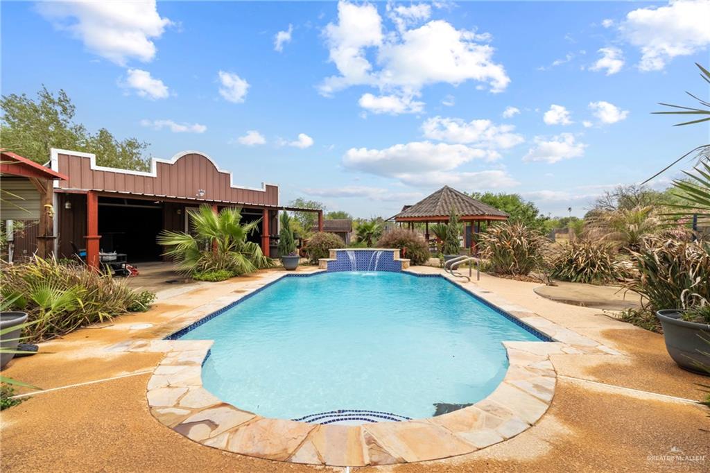 2107 S Victoria Road, Donna, Texas image 13