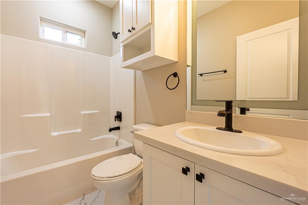 8813 Swan Lake Drive, Harlingen, Texas image 21