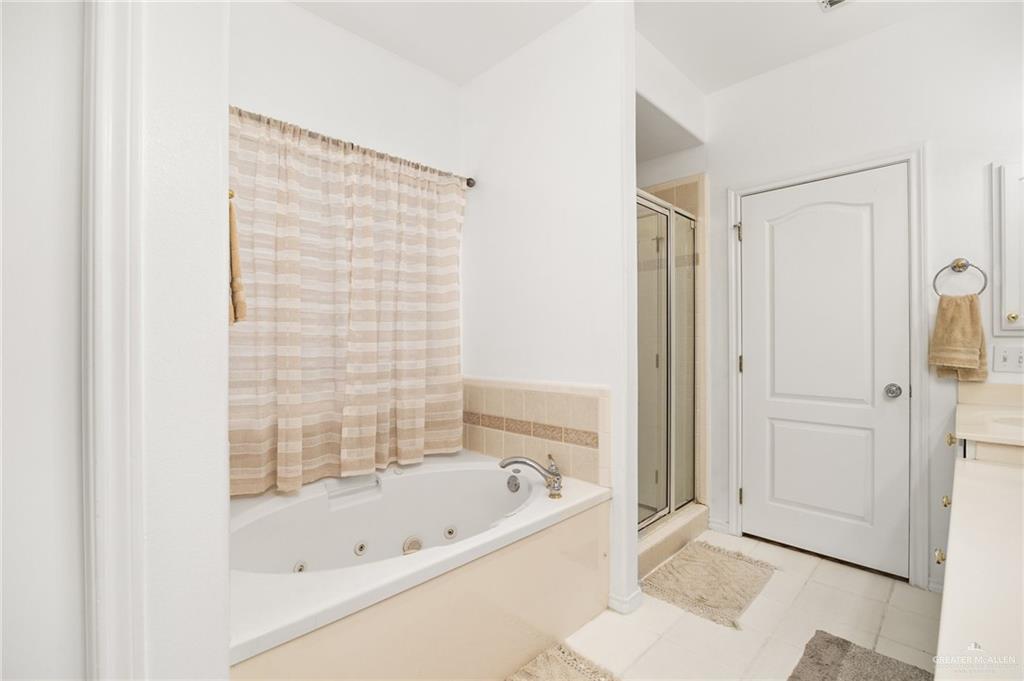 Mission, Texas 78574, United States, 4 Bedrooms Bedrooms, ,3 BathroomsBathrooms,Residential,Pending,58245