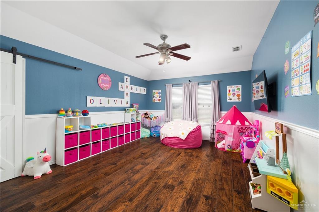 Mission, Texas 78574, United States, 4 Bedrooms Bedrooms, ,3 BathroomsBathrooms,Residential,Pending,58245