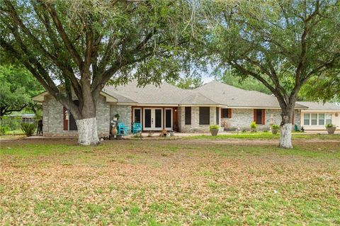 Photo of 812 S Mayberry Boulevard, Alton, TX 78573 (MLS # 502771)