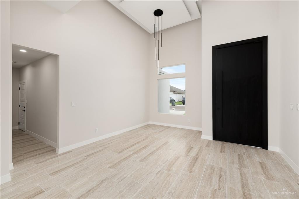 404 Imperial Drive, San Juan, Texas image 4