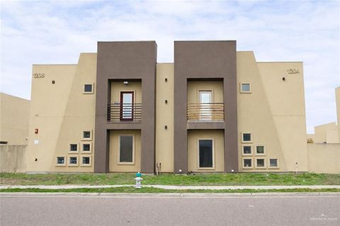 Condo For Rent - 1204 E Daffodil Avenue<br/> McAllen, TX 78501