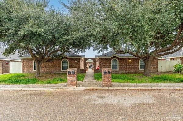 2100 ARUBA DR APT 1, EDINBURG, TX 78541 - Image 498d140734316497f869b5a3a436400a/849095645