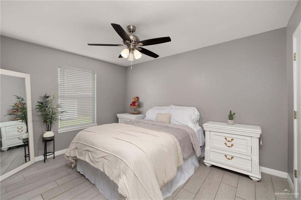 9211 N 29th Lane, McAllen, Texas image 8
