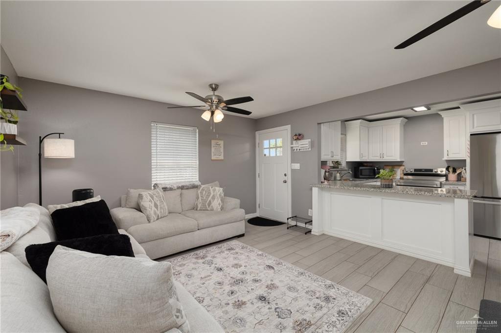 9211 N 29th Lane, McAllen, Texas image 2
