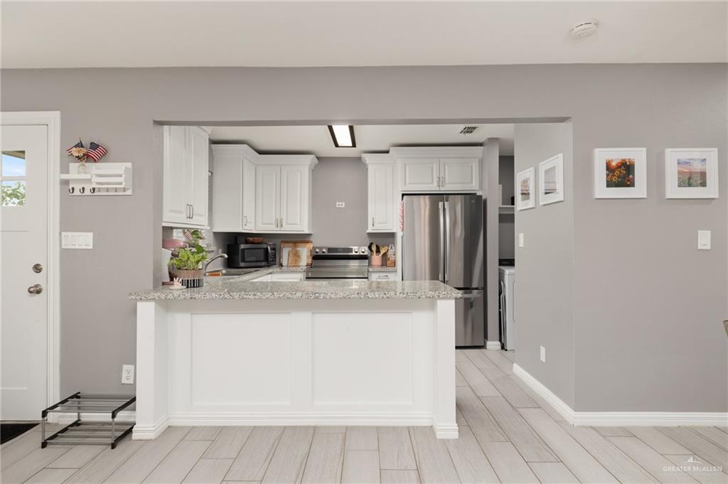 9211 N 29th Lane, McAllen, Texas image 5