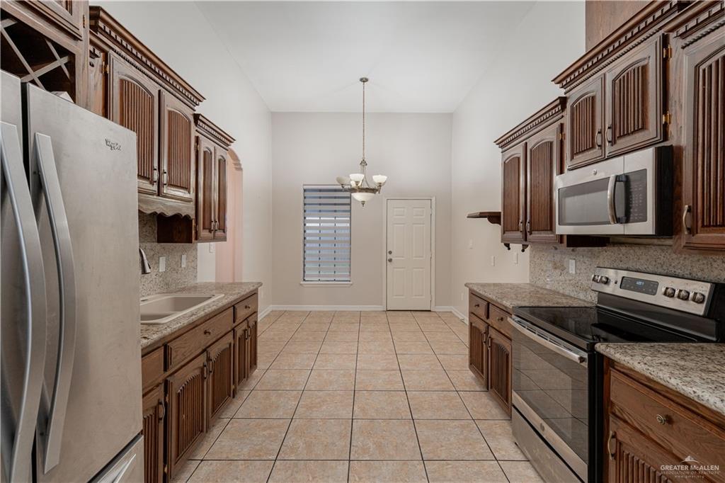 1711 Esperanza Avenue, Hidalgo, Texas image 5