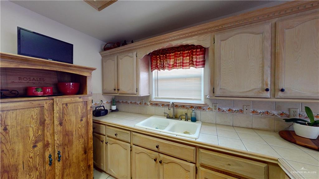 1907 Leandro Street, Mission, Texas image 10