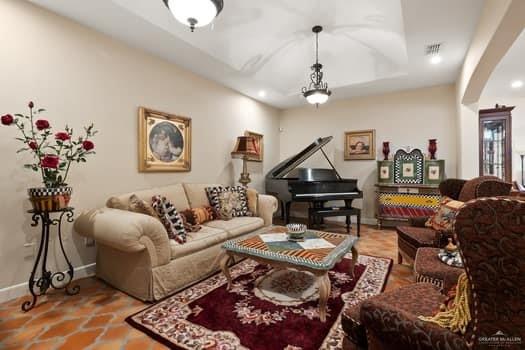 5116 N Cynthia Street, McAllen, Texas image 2