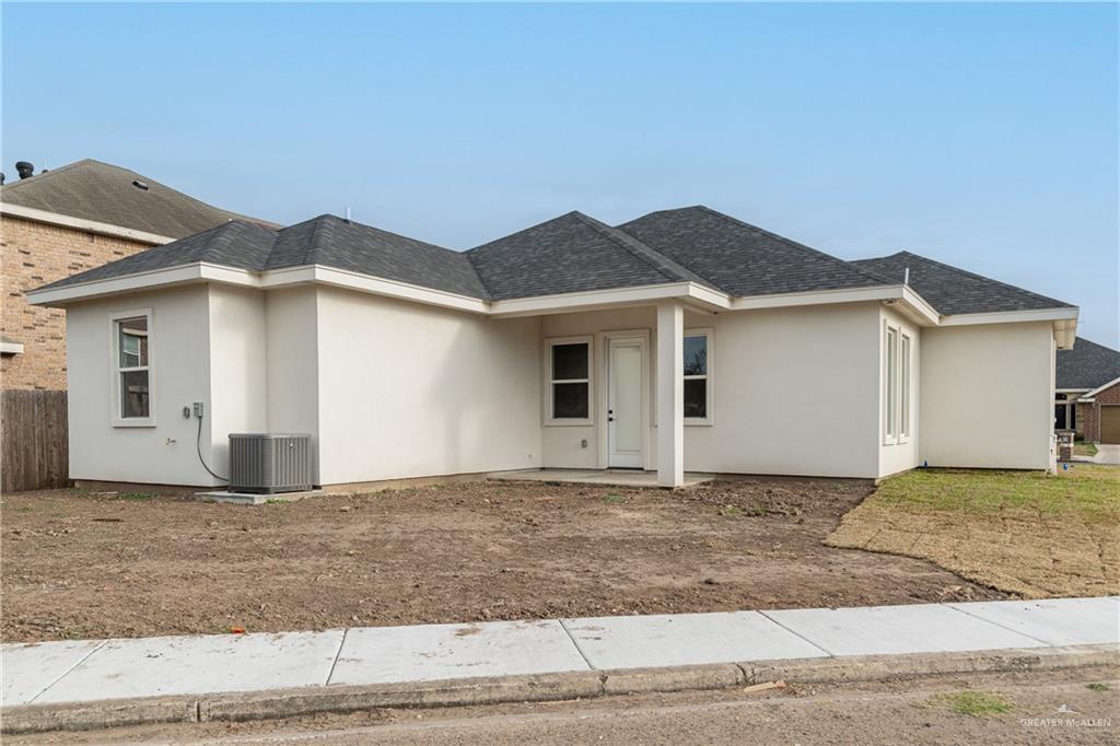 2211 Tomatillo Drive, Weslaco, Texas image 12